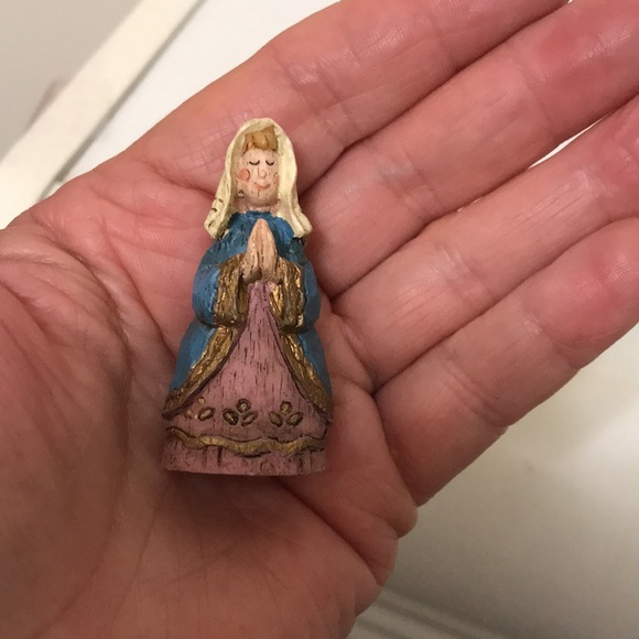 NWOT 11 Pieces Nativity Set - Picture 6 of 16